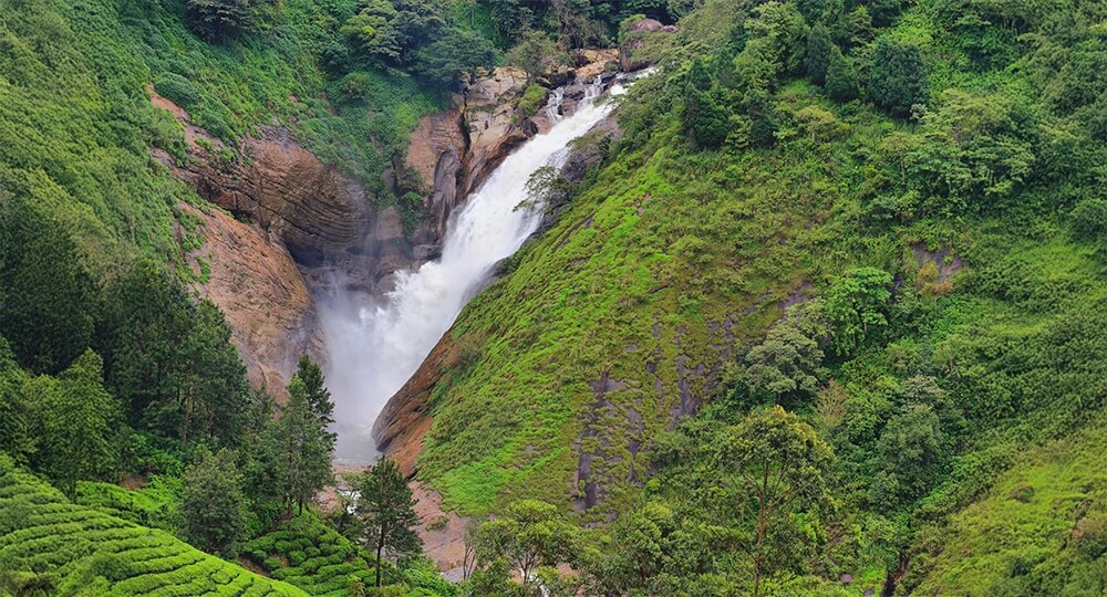 waterfall sightseeing tour Munnar
