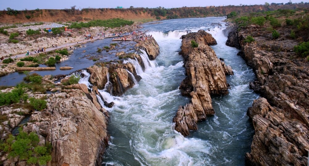 bhedaghat river marble rocks