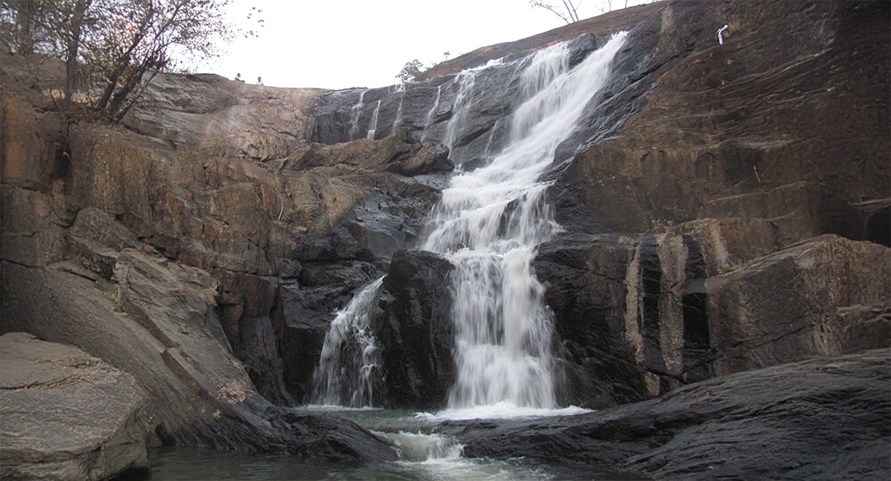 kanthanpara waterfall wayanad