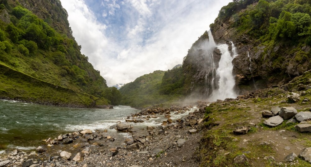 nuranang waterfalls tawang