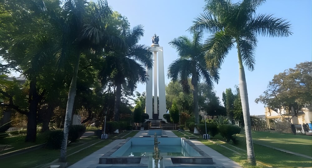 shaheed minar manipur