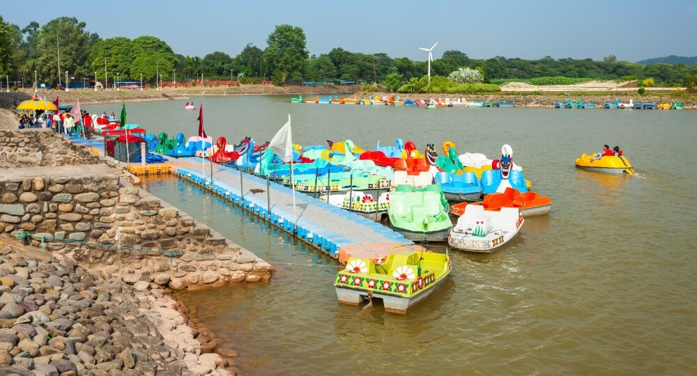 chandigarh sukhna lake boating