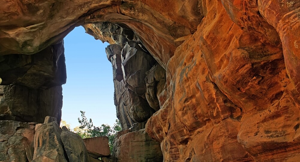 bhimbetka rock shelters bhopal