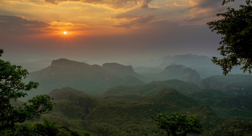 dhoopgarh highest point pachmarhi