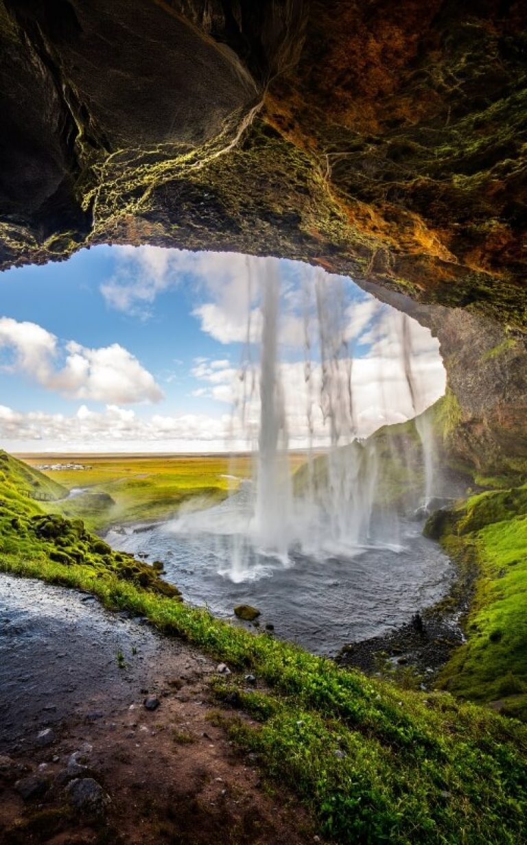 Seljalandsfoss Waterfall