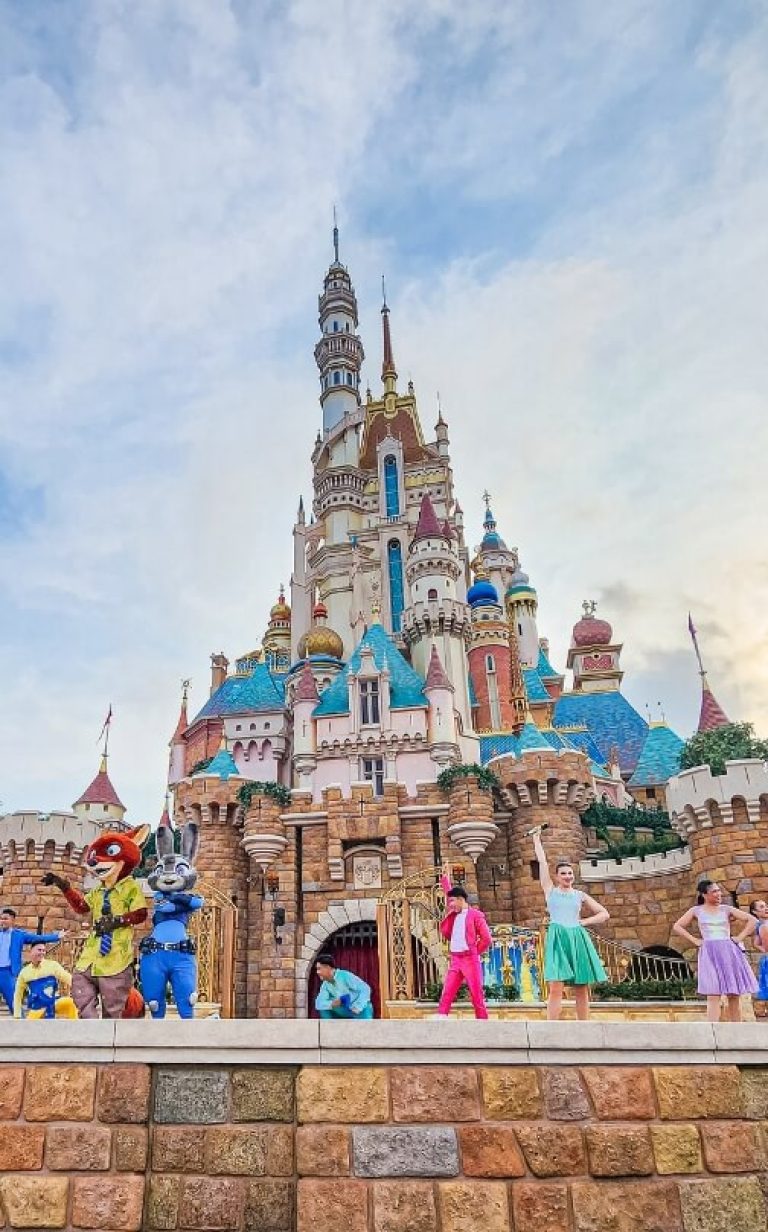 hong kong disneyland
